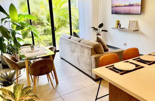 Your Cozy Home in CR - 2 miles from SJO AirPort!