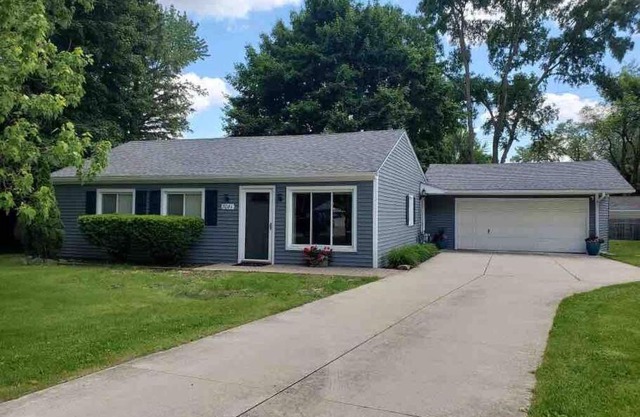Your Cozy Clarkston Home Away From Home