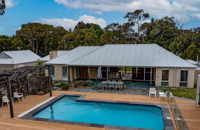 Your Family Getaway: House with Pool and Spa