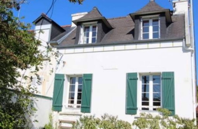 Your holiday home 200m from the beach and shops of Morgat