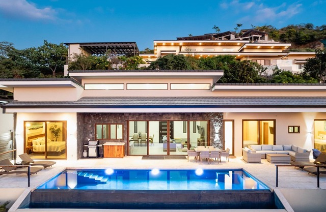 Your Luxurious Ocean View Escape- At Mar Vista