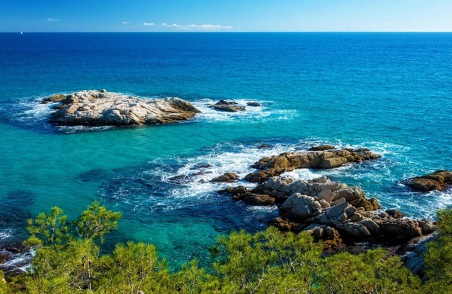 Your own private estate just 20km from Salou!