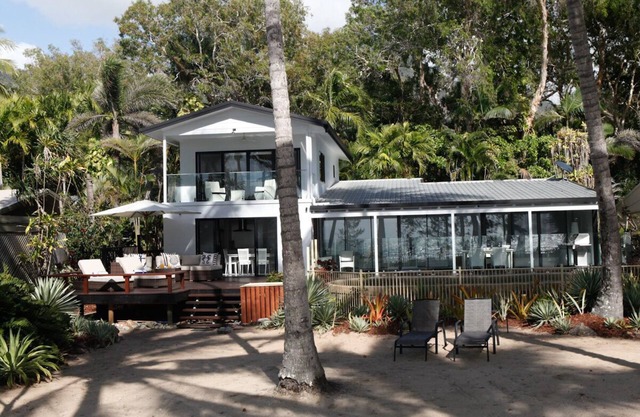 Your Private, Ocean-Front Sanctuary At Oak Beach