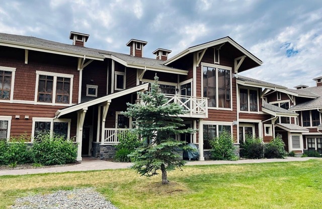 Your relaxation destination in Sun Peaks at Stone's Throw!