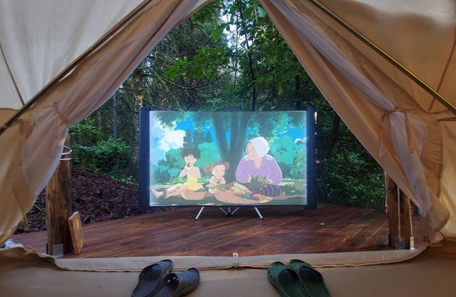 Yurt Glamping with Sauna, Movie setup, Kayak
