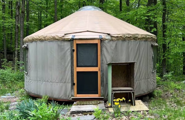 Yurt in Middlebury, Vermont