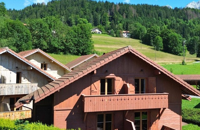 Z-Chalet Mitoyen 2B., Z-Chalet Mitoyen 2B.