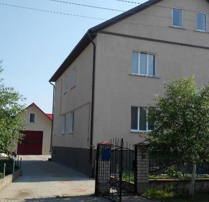 Zagorodnyi dom na Usadebnoy 4