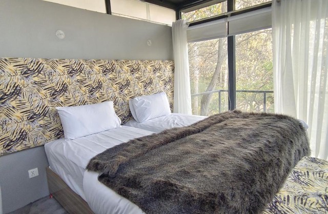 Zihin with Forest view - Cloud Nine And a Half