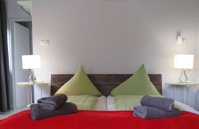 Zimmer 6, Gästepavillion - Landhaus Dessau