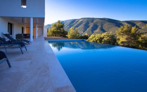 Mollans-sur-Ouveze Villa | À mont nos hôtes