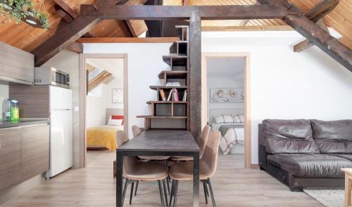 Canfranc Apartment | Ático Canfranc