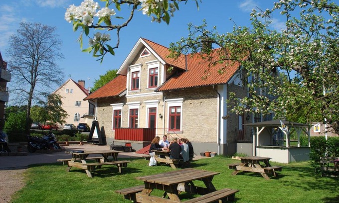 Aahus Bed & Breakfast | Åhus B&B och Vandrarhem