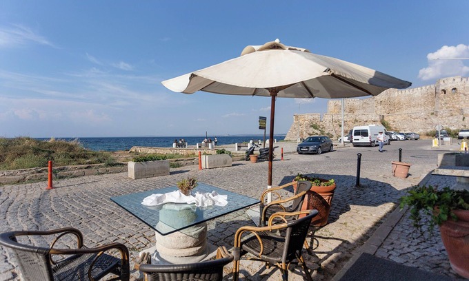 Bozcaada Hotel | şonef house