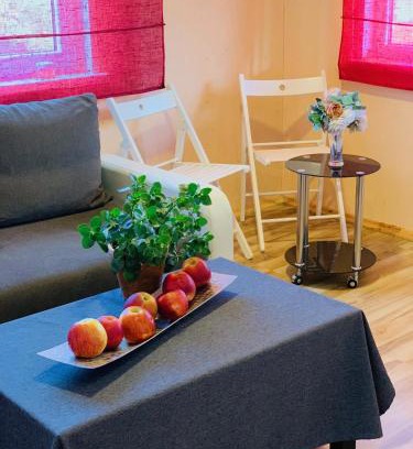 Anyksciai House | Žalioji stotelė butiko namukas dviems