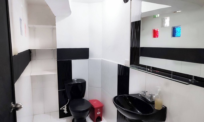 Zona Rosa Apartment | 【ʜɪɢʜ-ᴄʟᴀꜱꜱ ᴀᴘᴀʀᴛᴍᴇɴᴛ 𝟒ʙᴅ/ᴊᴀᴄᴜᴢᴢɪ ᴀᴛ ʟʟᴇʀᴀꜱ ᴘᴀʀᴋ】