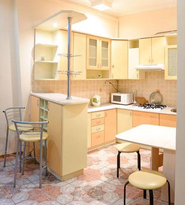 Lviv City Center Apartment | Квартира на Замарстинівській 10, на 6 осіб в центрі у м Львові