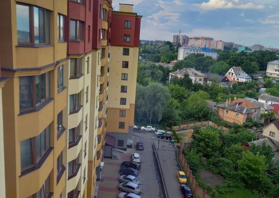 Lutsk Apartment | Однокімнатна квартира в центрі, на вулиці Набережна,10 з парковкою