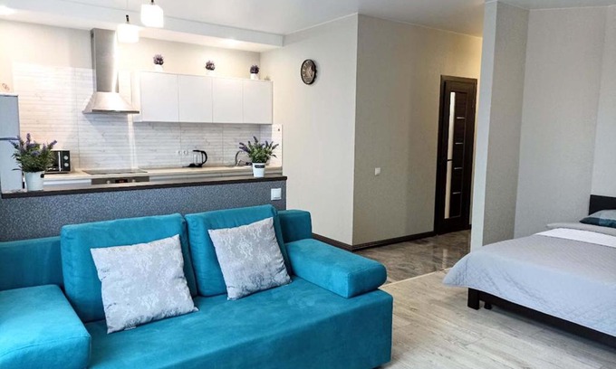 Shevchenkivs'kyi District Apartment | Уютная VIP студия в центре метро Политех Охматдет паркинг