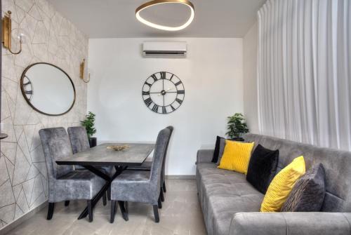 Meron House | אחוזה בהרים
