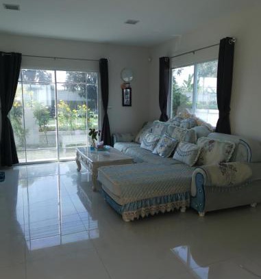 Khlong Song Ton Nun House | บ้านพักสุวรรณภูมิ​ แอร์​พอร์ต​ลิงค์​ลาดกระบัง