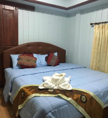 Muak Lek Resort | บ้านเรือนไท มวกเหล็ก Ban Ruenthai MuakLek
