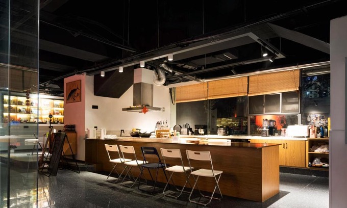 Yuzhong Hostel | 吃山文化青年旅店