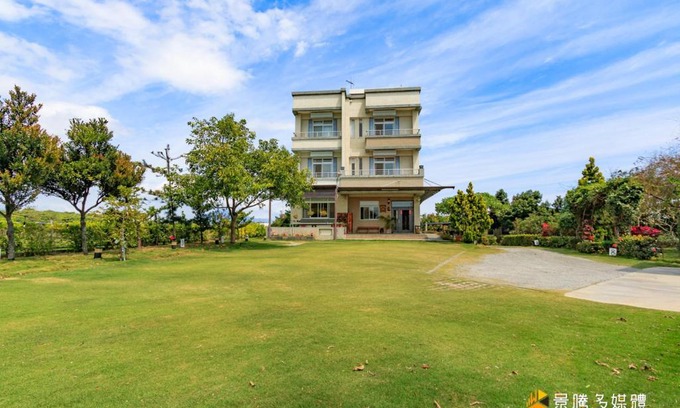 Taitung House | 四季逗庭園民宿-All Around the Seasons B&B