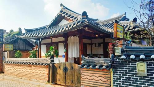 Jeonju House | 전주한옥마을 독채 교동스테이