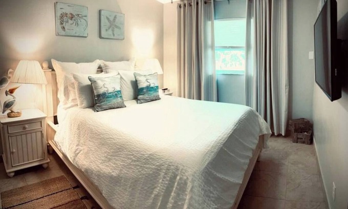 Harbordale Apartment | 01 Coastal Cute 2 Bdrm - FLL-DT-Beach