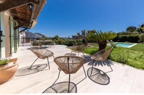 Villeneuve-Loubet Villa | 06AK1 - Villa 4 bedrooms swimming pool and sauna