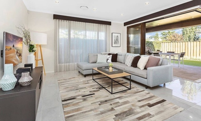 Shell Cove House | 1 1/2 hrs South of Sydney - up to 8 Adults - Brand new
