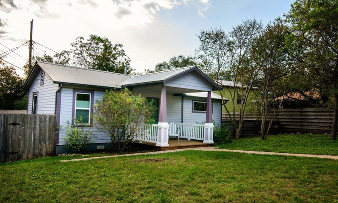 Zilker House | 1/1 cozy private Zilker cottage!Wonderful area,walk to park and Barton Springs