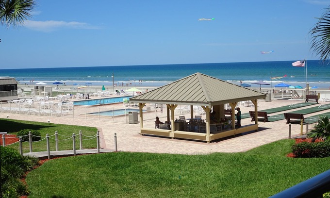New Smyrna Beach Condo | 1 Bdrm.2026 Year-round time slots .great View & Reviews.on the no drive sand