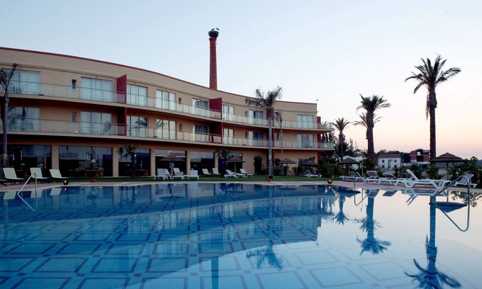 Mexilhoeira da Carregacao Apartment | 1 bedroom apartment with pool by the river Arade Wifi