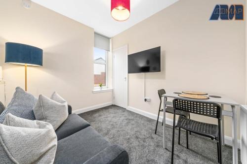 Methil Apartment | 1 Bed Flat With Parking Sleeps 2 in Fife