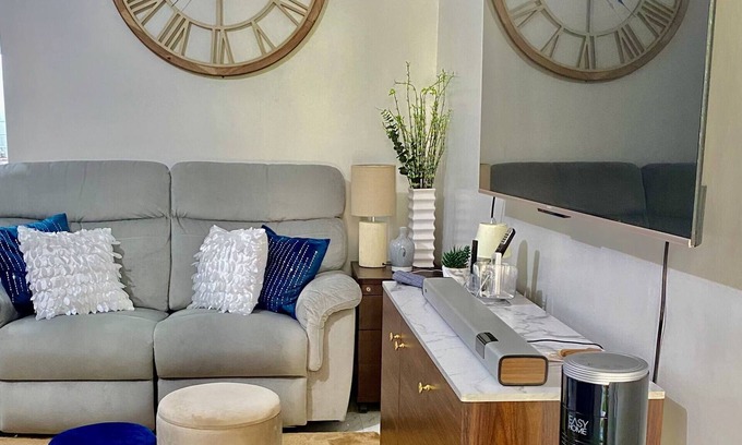 Morong Apartment | 1 Bedroom with Free Parking