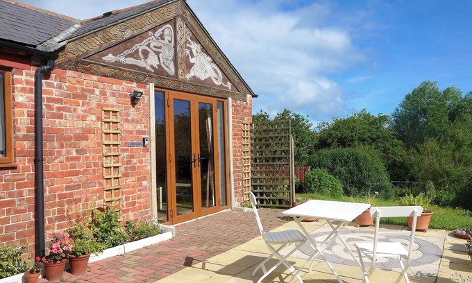 Berwick-upon-Tweed Cottage | 1 bedroom accommodation in Lowick, near Berwick-on-Tweed