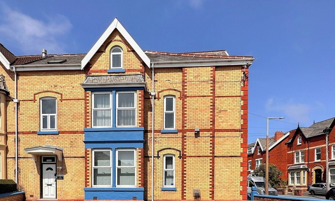 Lytham St. Anne's Apartment | 1 bedroom accommodation in Lytham St Annes