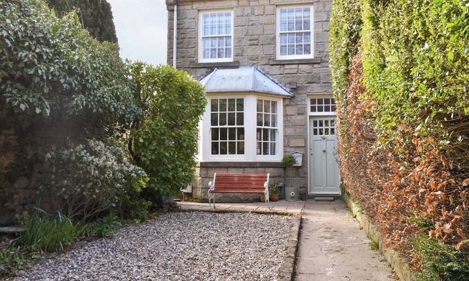 Scarborough Cottage | 1 bedroom accommodation in Scalby, near Scarborough