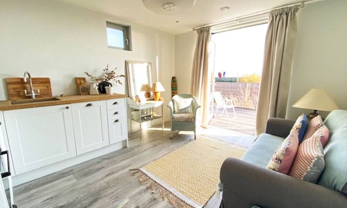 Selsey Cottage | 1 bedroom accommodation in Selsey, near Chichester