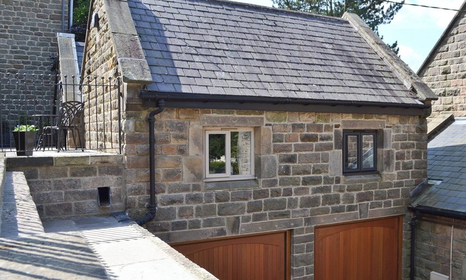 Calver Cottage | 1 bedroom accommodation in Curbar, near Bakewell