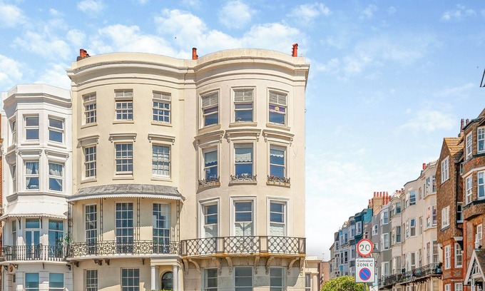 Kemptown Cottage | 1 bedroom accommodation in Brighton