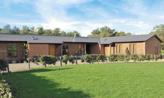 Bearsted Cottage | 1 bedroom accommodation in Bearsted, near Maidstone