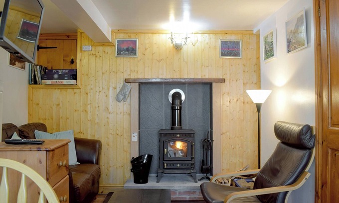 Farden Cottage | 1 bedroom accommodation in Bedlam