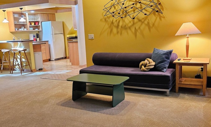 Leland House | 1-bedroom apartment north of Leland