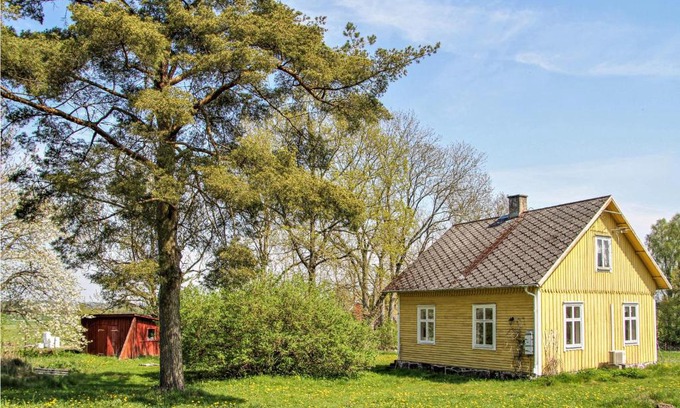 Hassleholm House | 1 Bedroom Awesome Home In Vinslöv