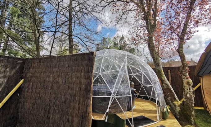Pruniers-en-Sologne Ski Chalet | 1 Bedroom Chalet in Pruniers-en-Sologne