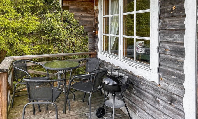 Fegen House | 1 bedroom cozy home in Fegen