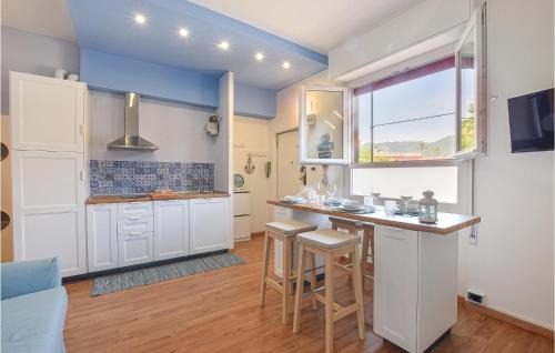 Pontedecimo Apartment | 1 Bedroom Gorgeous Apartment In Rapallo